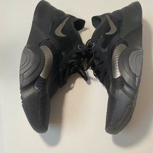 Nike Men's Superrep Go  Size 9
